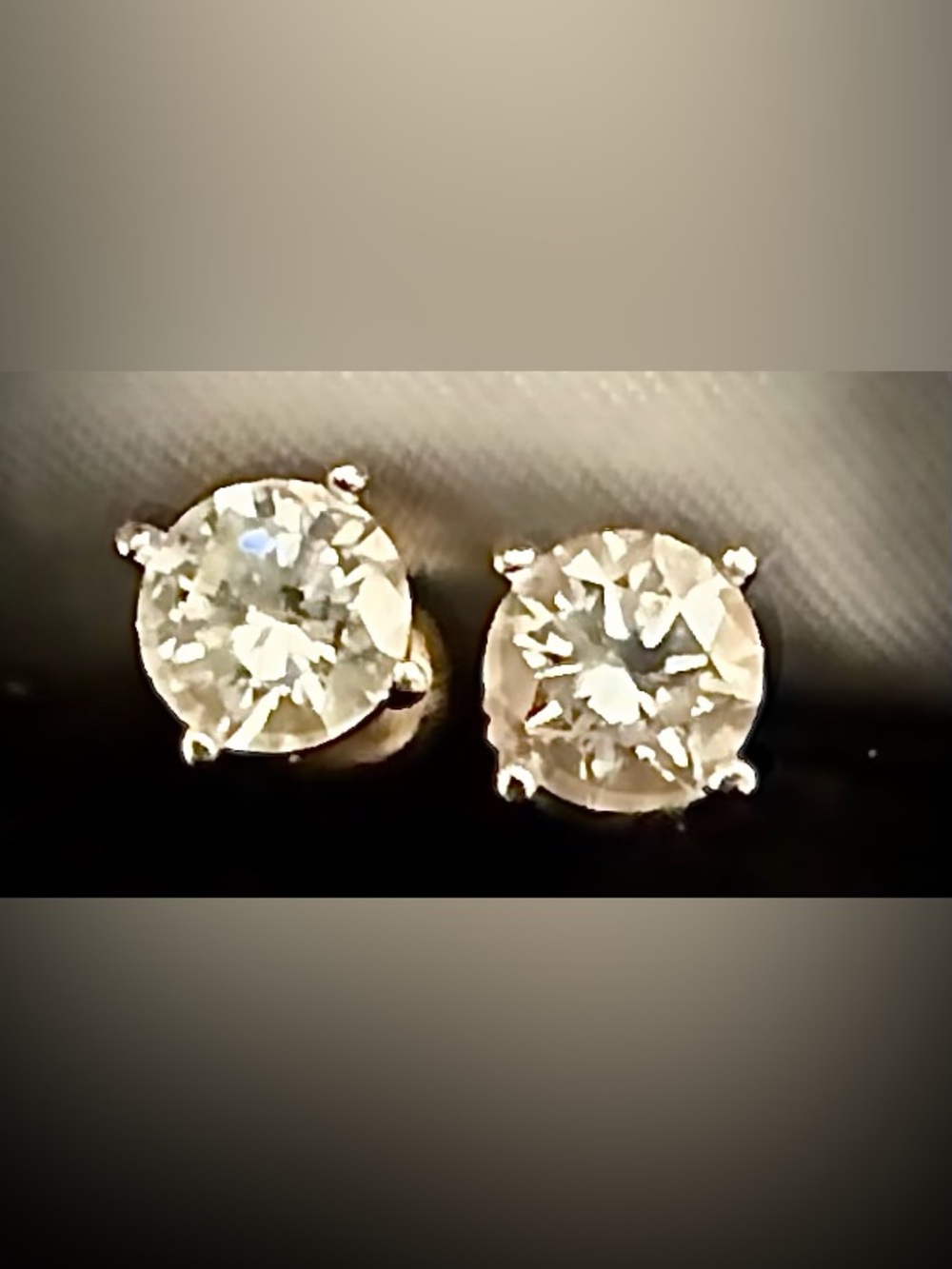 Classic White diamond  set in platinum Earrings - Timeless Sparkle
